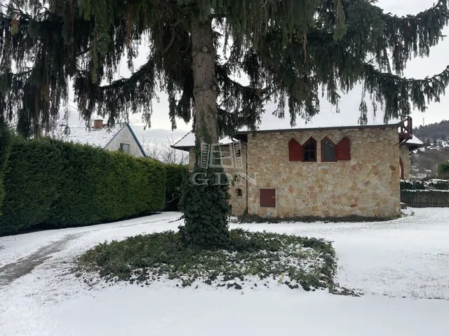 Eladó ház Solymár 470 nm