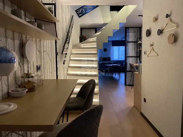 Eladó lakás Budapest VI. kerület 100 nm