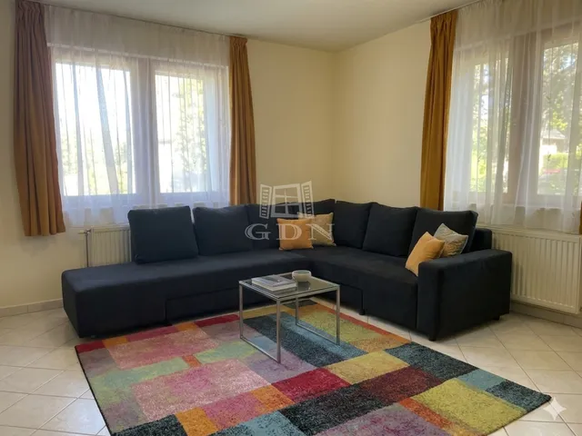 Eladó ház Páty 215 nm