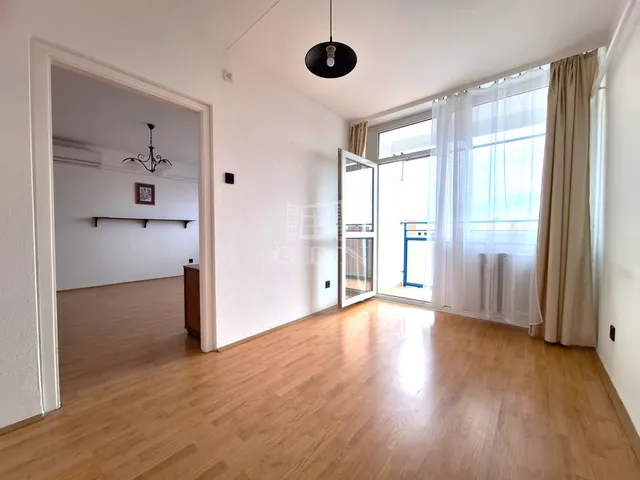 Eladó lakás Budapest X. kerület 68 nm