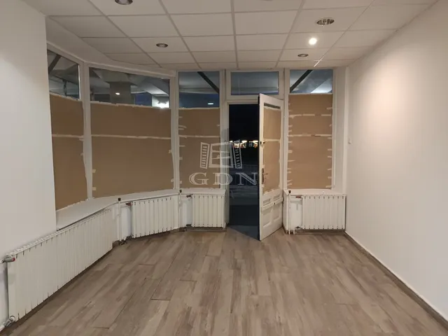 Kiadó kereskedelmi és ipari ingatlan Kecskemét, Belváros 25 nm
