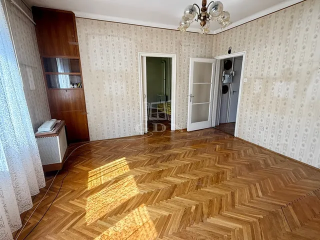 Eladó lakás Kecskemét, Belváros 70 nm