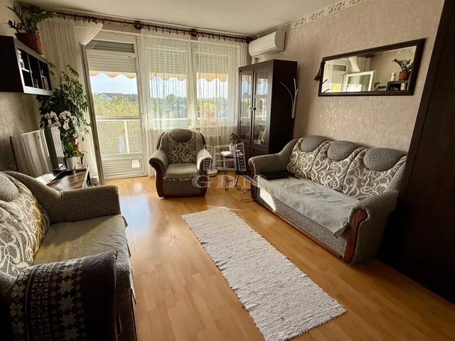 Eladó lakás Kecskemét, Szent István-város 64 nm