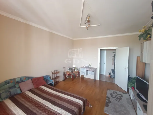 Eladó lakás Kecskemét, Árpádváros 54 nm