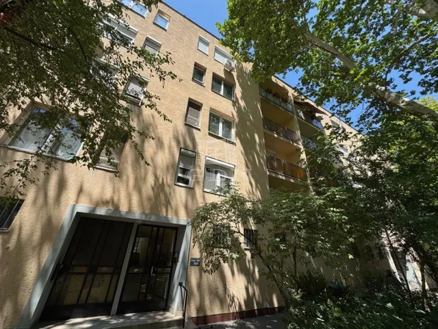 Eladó lakás Kecskemét, Árpádváros 54 nm