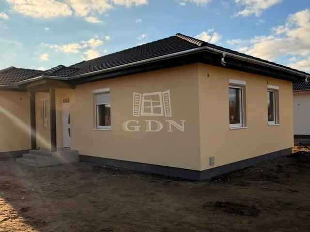 Eladó ház Kecskemét 91 nm