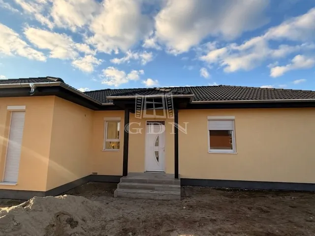 Eladó ház Kecskemét 91 nm