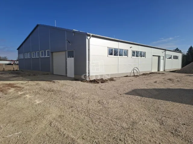 Eladó kereskedelmi és ipari ingatlan Kecskemét, Vacsihegy 1656 nm