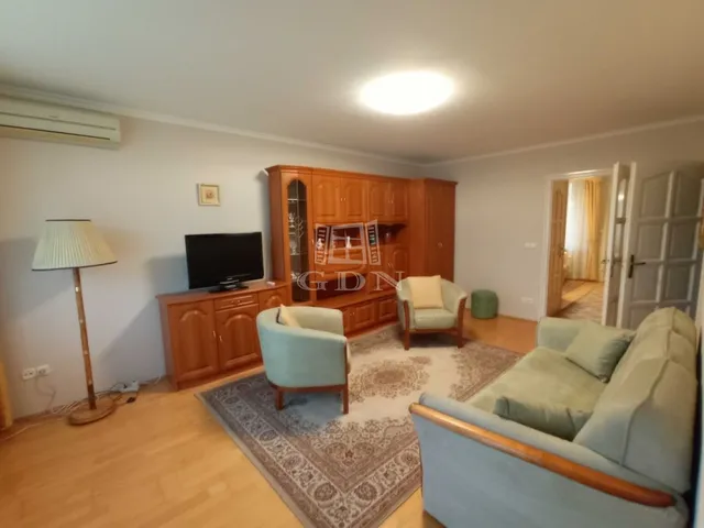 Kiadó lakás Kecskemét, Belváros 67 nm