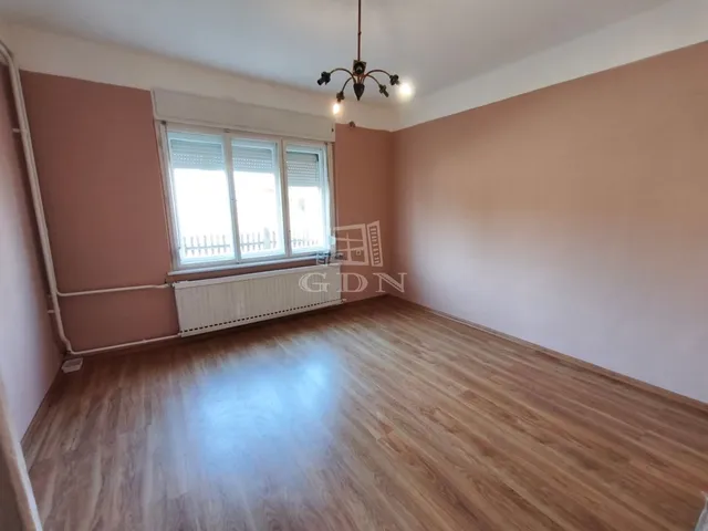 Eladó ház Felsőlajos 72 nm