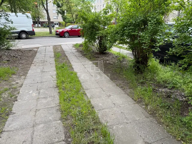 Eladó garázs Kecskemét 42 nm