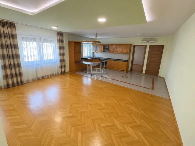 Eladó lakás Kecskemét, Belváros 103 nm