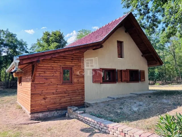 Eladó mezőgazdasági ingatlan Szentkirály 63 nm