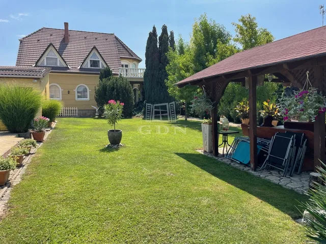 Eladó ház Szeged, Szentmihály 248 nm
