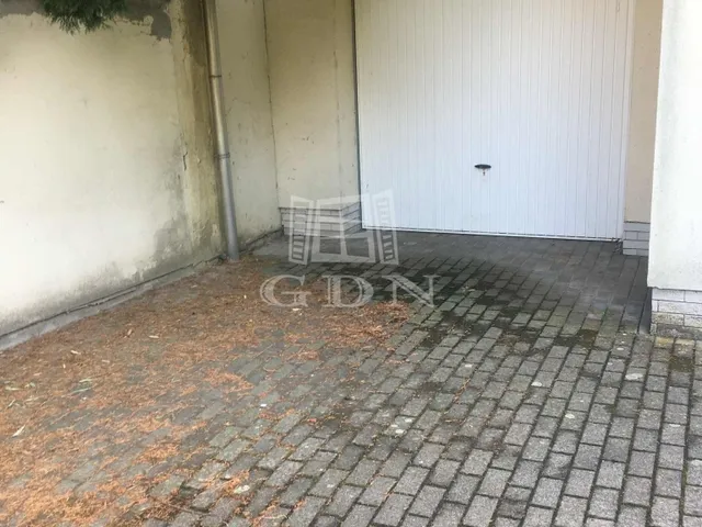Eladó garázs Szeged, Alsóváros 16 nm