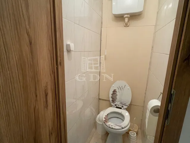 Eladó lakás Szeged, Makkosház 72 nm