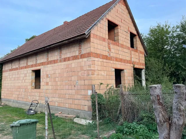 Eladó ház Sávoly 130 nm