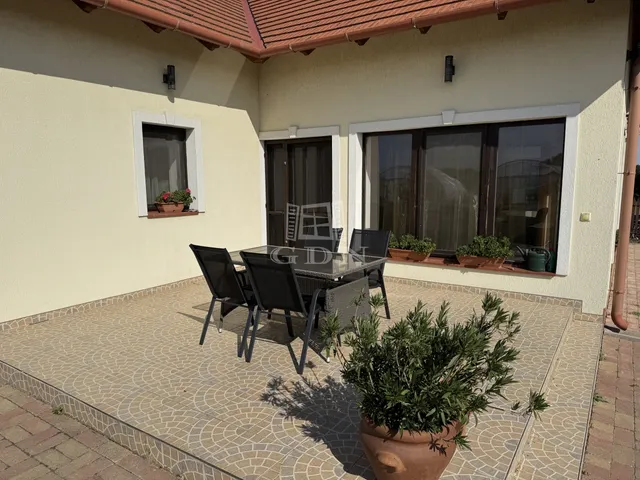 Eladó ház Csanytelek 130 nm