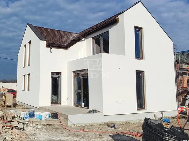 Eladó ház Tiszasziget 92 nm