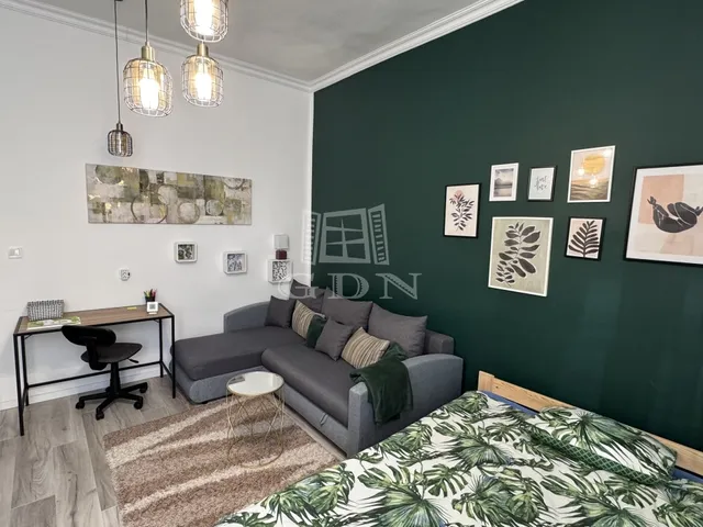 Kiadó lakás Szeged, Belváros 28 nm