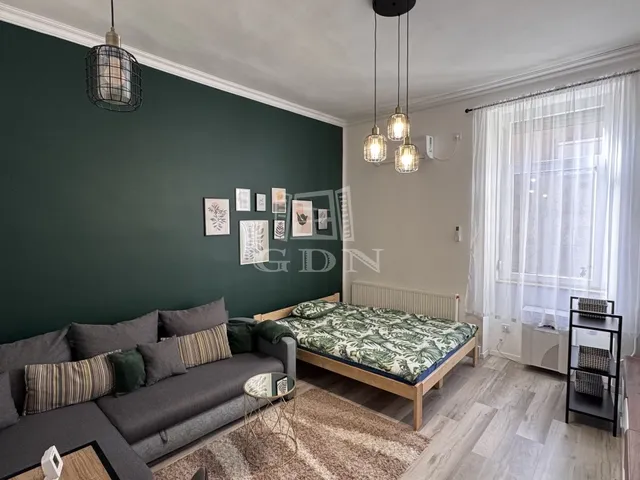 Kiadó lakás Szeged, Belváros 28 nm