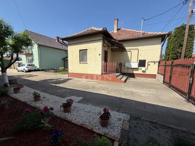 Eladó ház Szeged 100 nm