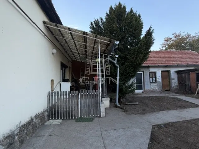 Eladó ház Sándorfalva 90 nm