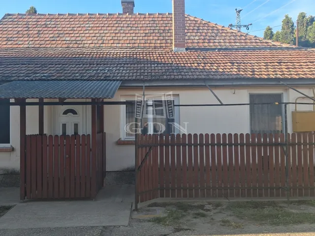 Eladó ház Kistelek 74 nm