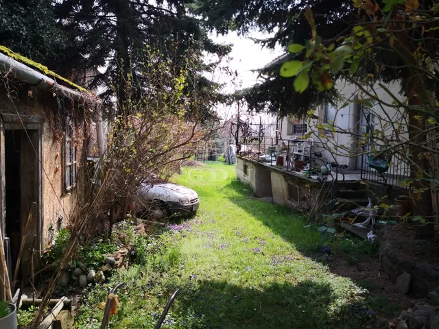 Eladó telek Budaörs, Városközpont 890 nm