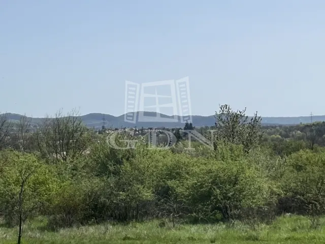 Eladó telek Budakeszi 2068 nm