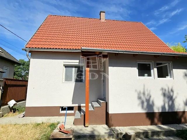 Eladó ház Szigetszentmiklós, Bucka 75 nm
