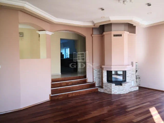 Eladó ház Pilisborosjenő 250 nm