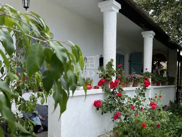 Eladó ház Gyúró 130 nm