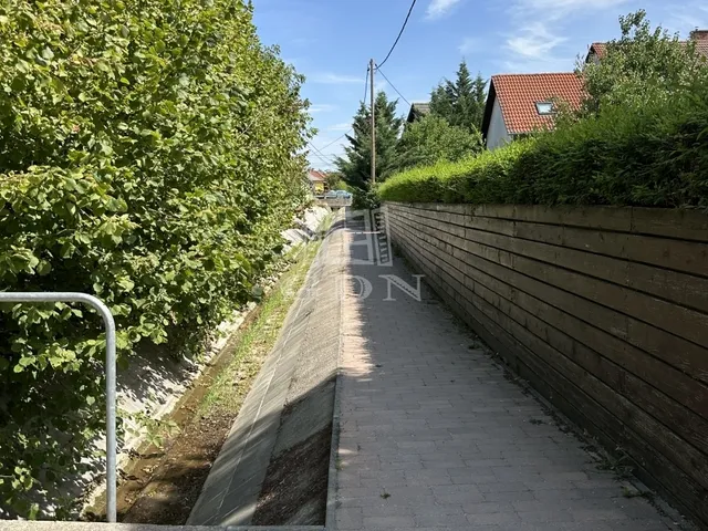 Eladó telek Érd 1055 nm