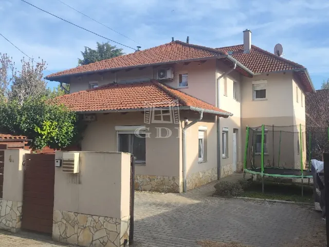 Eladó ház Budaörs, Kertváros 119 nm