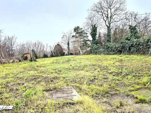 Eladó telek Tárnok 900 nm