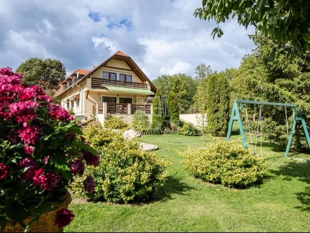 Eladó kereskedelmi és ipari ingatlan Dunabogdány 720 nm