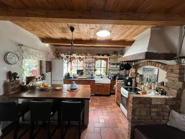 Eladó ház Tordas 196 nm