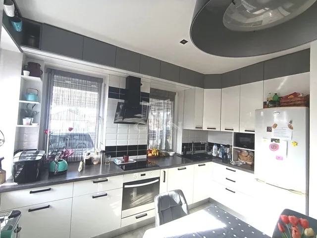 Eladó ház Érd, Fenyves-Parkváros 98 nm