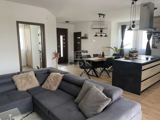 Eladó ház Tordas 135 nm