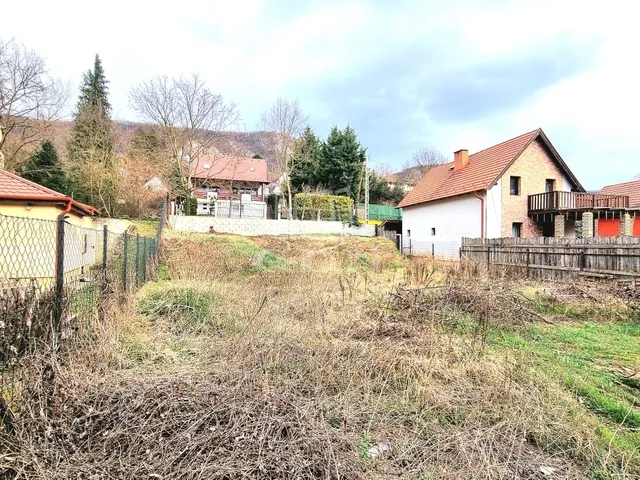 Eladó telek Csobánka, Hanfland 531 nm