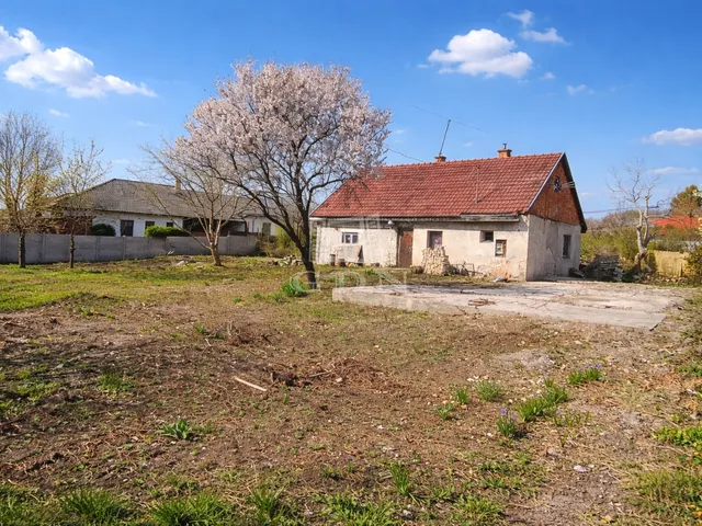 Eladó telek Érd, Dombosváros 968 nm