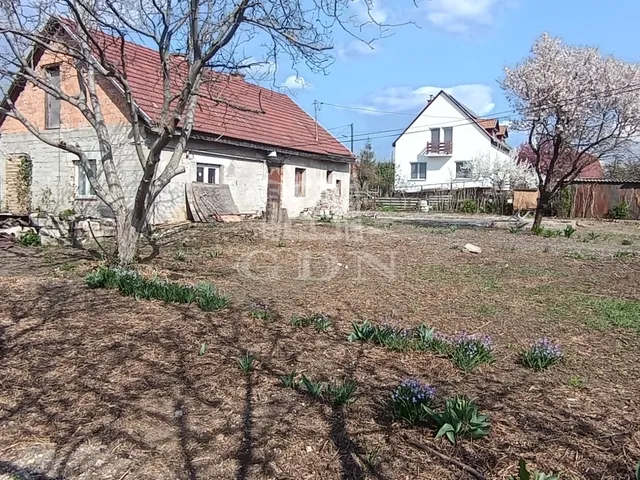 Eladó telek Érd, Dombosváros 968 nm