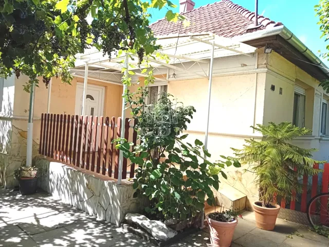 Eladó ház Érd, Istvántelep 200 nm