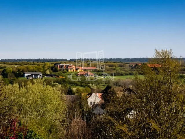 Eladó telek Sóskút 811 nm