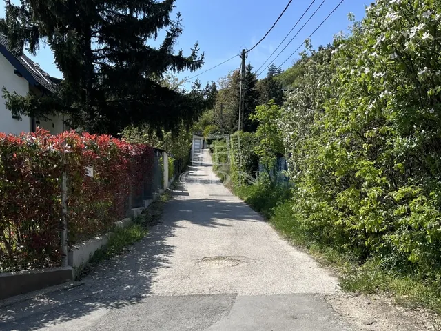Eladó telek Budaörs, Csikidűlő 1268 nm