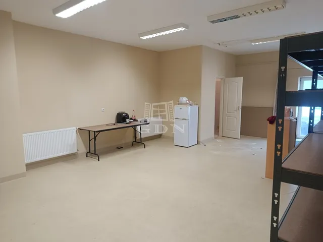 Kiadó kereskedelmi és ipari ingatlan Budapest XIII. kerület, Angyalföld 100 nm