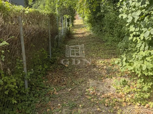 Eladó telek Budapest XI. kerület 1012 nm