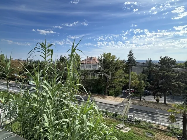 Kiadó lakás Budapest XI. kerület, Gellérthegy 81 nm
