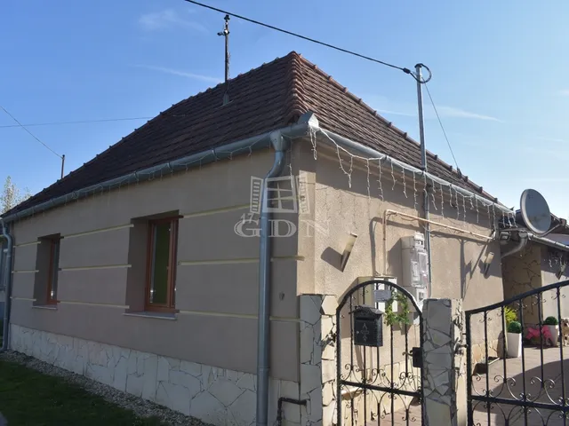 Eladó ház Csipkerek 135 nm
